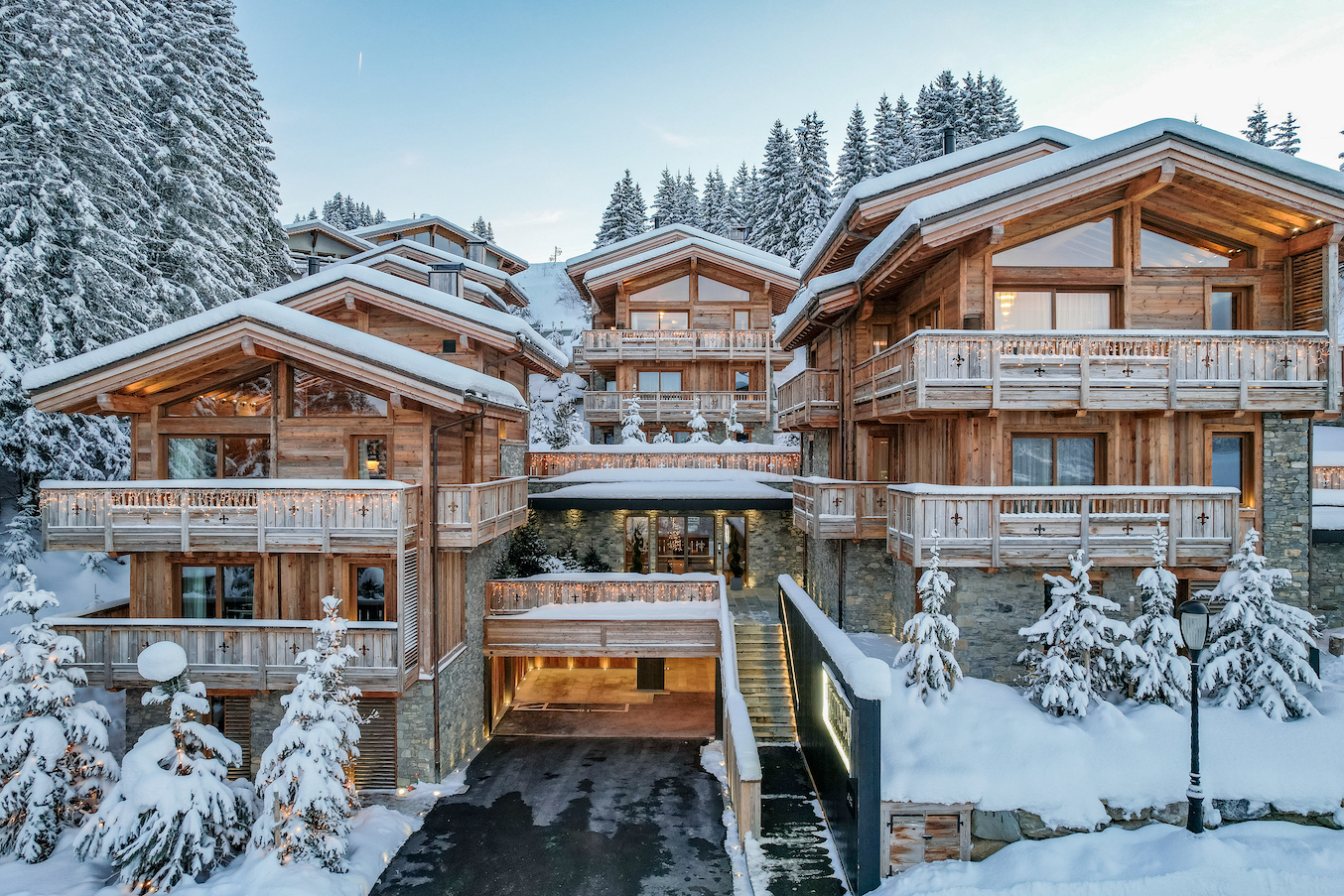 exterior-of-the-grand-residences-nord-resort-ultima-courchevel-belvedere